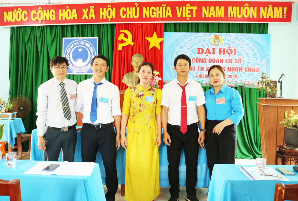 Đại hội Công đoàn cơ sở trường TH&THCS Nhơn Châu