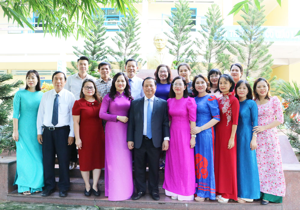 Phát huy hiệu quả hoạt động công đoàn trường THCS Lê Hồng Phong
